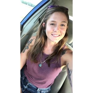 Meet your Posher, Ciera